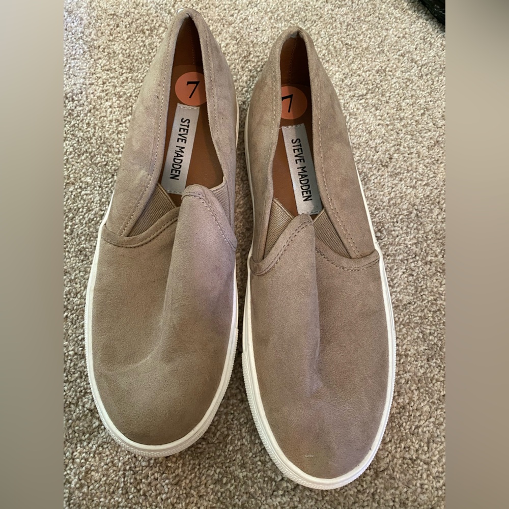 Steve Madden sneakers